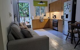 Sweet Green Home In Nea Makri